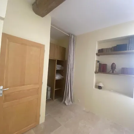 Spa Roquemaure Apartment