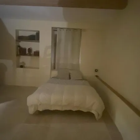 Spa Roquemaure Apartment *