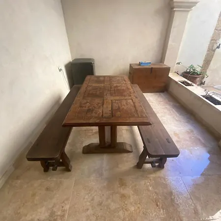 Appartement Spa Roquemaure Roquemaure (Gard)